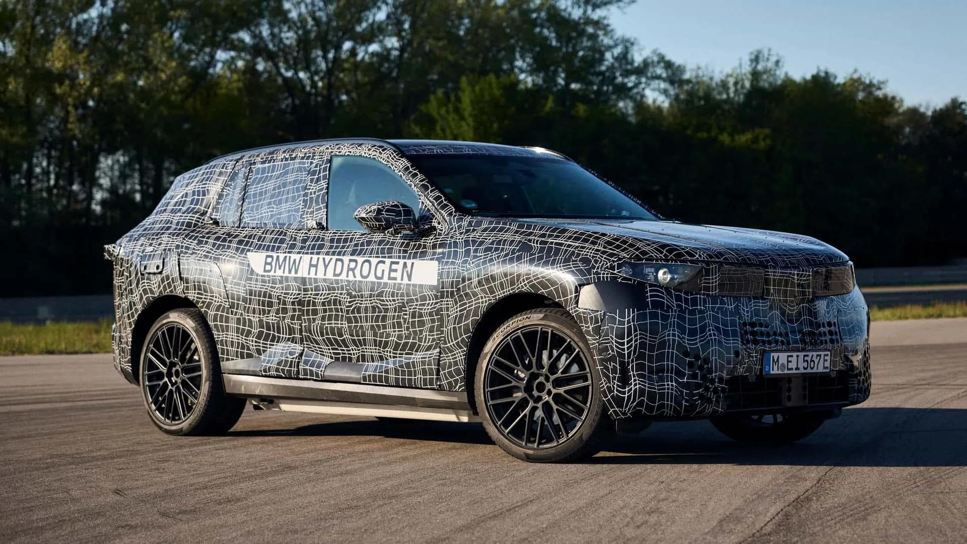 New BMW X5 Spotted — Evolution or Revolution in Disguise?